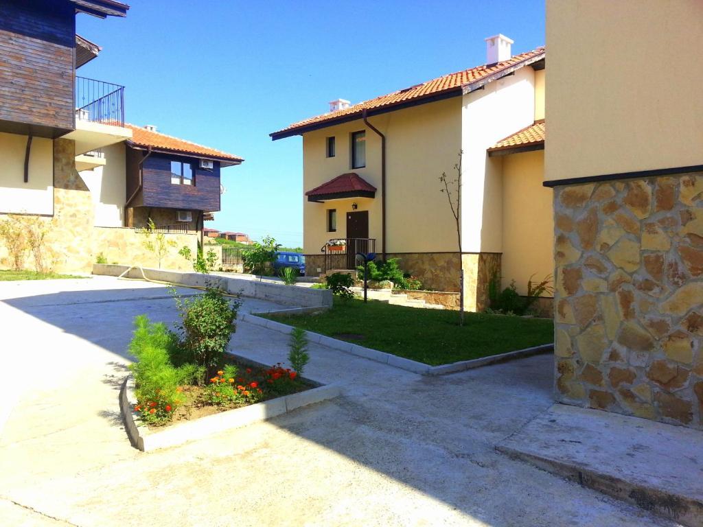 Menada Sunny Hill Villa Kosharitsa Exterior photo